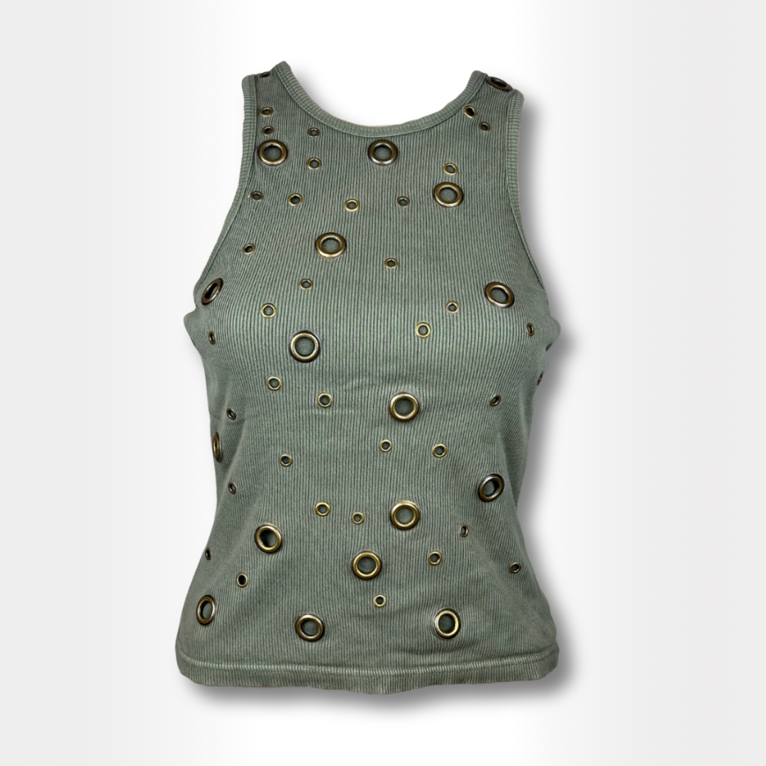 Eyelet Tank